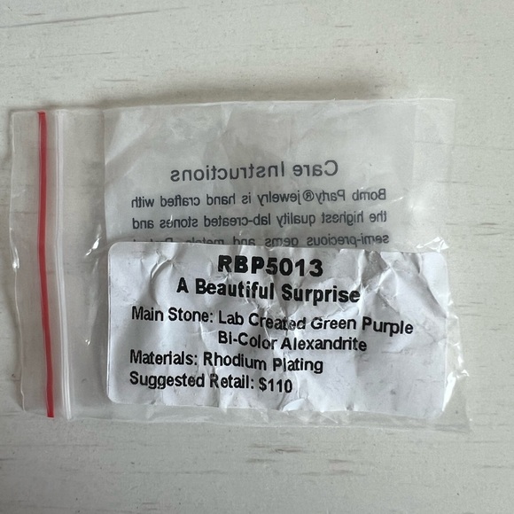 A Beautiful Surprise| Ring Bomb - Picture 4 of 4